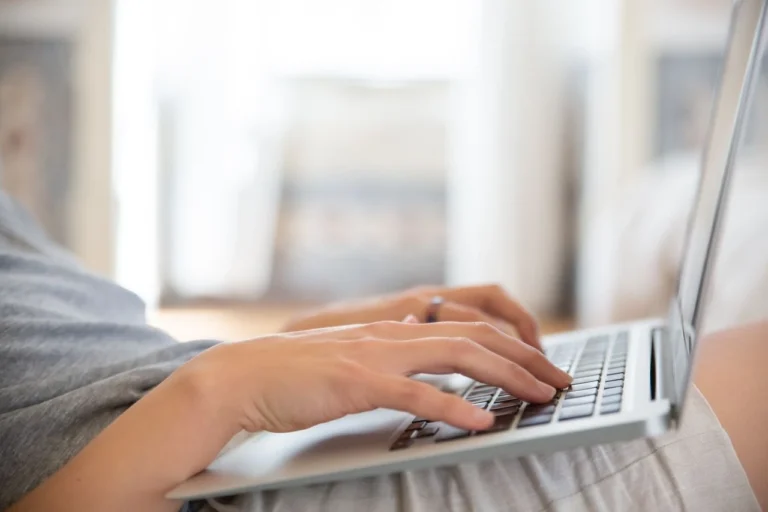 online therapy session with licensed psychologist in Lebanon